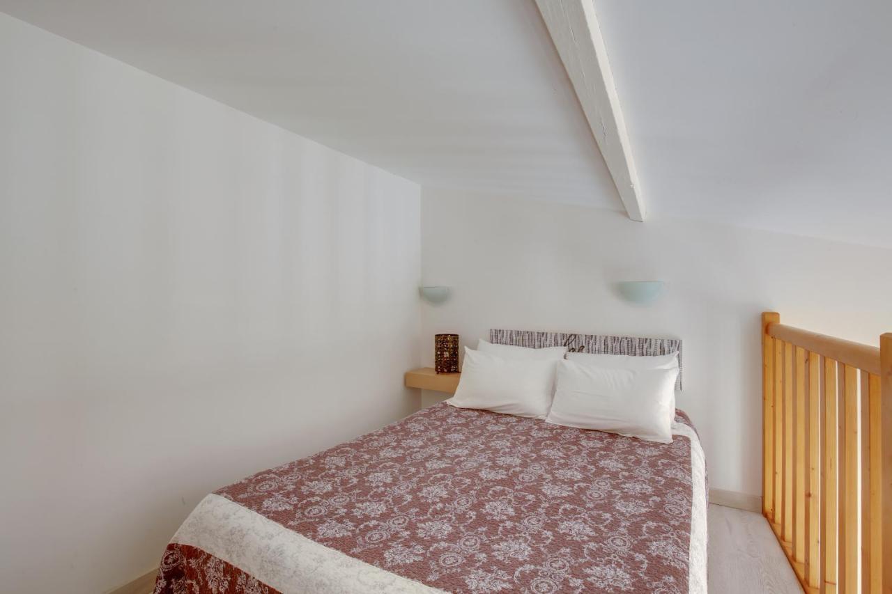 Logis Andraud Studios Saint-Emilion Luaran gambar